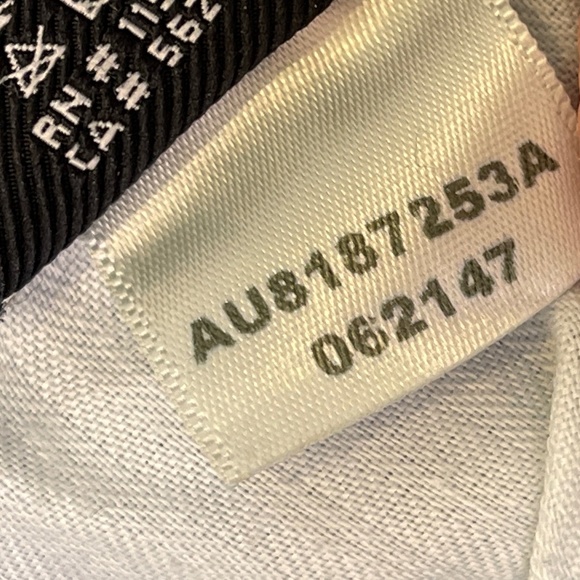 7 for all Mankind | Mid Rise Med Wash Frayed Ankle Cropped Boot Capri Jeans - Picture 11 of 12